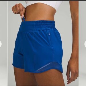 Lululemon 4 inch hotty hot shorts